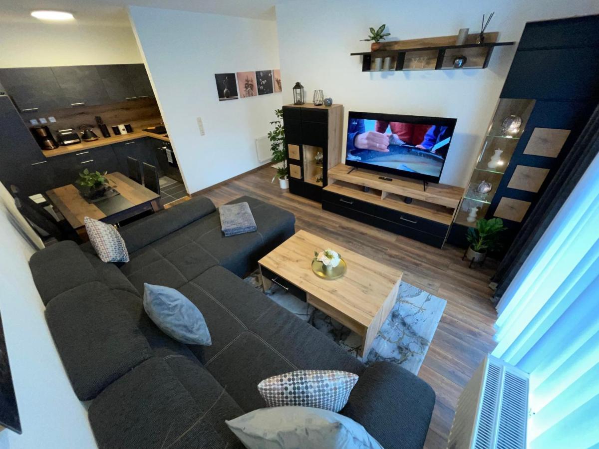 Apartment Linda Incl Pool, Sauna & Tiefgarage *